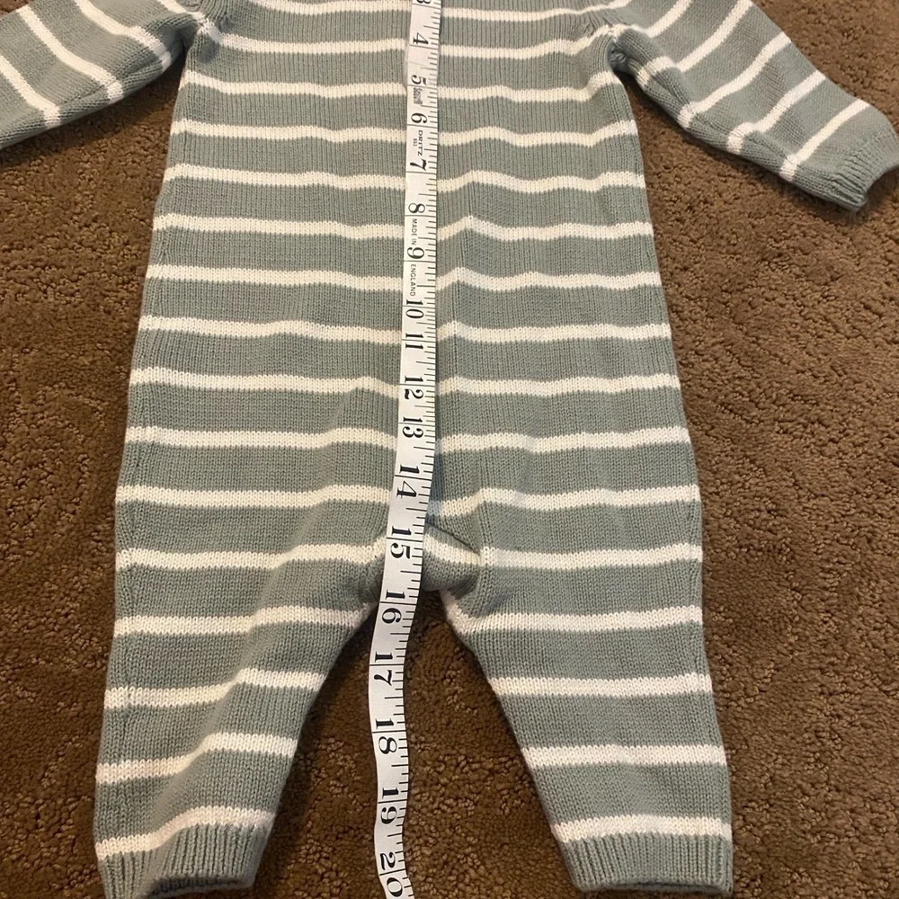 One Piece Onesie organic cotton Gray white striped New size 3 month 😊